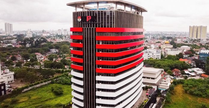 KPK-Tetap-Berwenang-Menangani-Tindak-Pidana-Korupsi-di-BUMN-image_large11