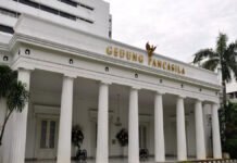 Kemlu Jalin Komunikasi untuk Bebaskan Empat WNI di Somalia