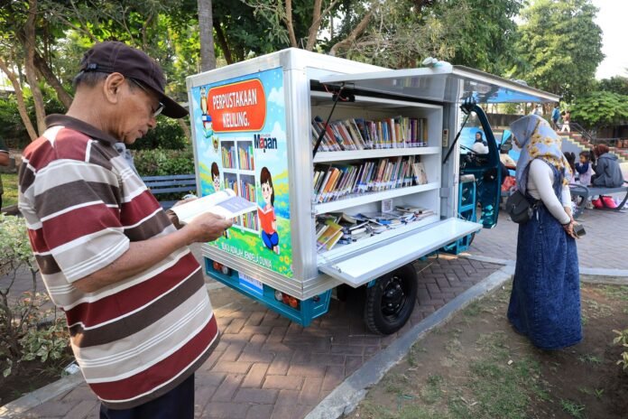 antarafoto-perpustakaan-keliling-ramah-lingkungan-kota-kediri-1788869210