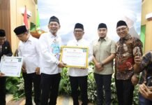Andra Soni Raih Penghargaan Al Khairiyah, Sekolah Gratis dan Wajib Mengaji Jadi Sorotan