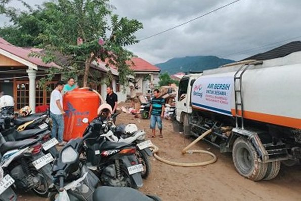 BNI Gerak Cepat Salurkan Bantuan bagi Warga Terdampak Banjir di Padang