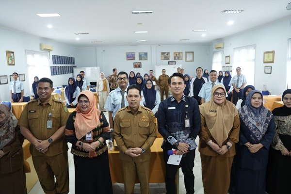 DPD RI Goes to School, Pelajar SMAN 8 Pekanbaru Diajak Melek Demokrasi