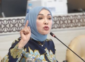 KMP Batumandi Terbakar, Erna Sari Dewi Dorong Evaluasi Keselamatan Pelayaran