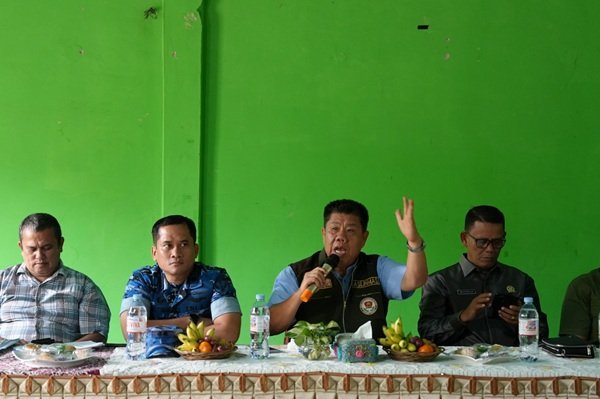 Gubernur Babel Rela Tunggu 9 Jam, Kawal Tuntutan Plasma Warga Nyuruk