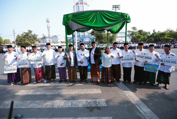 Gubernur Jawa Tengah Ajak 555 Ribu Santri Jateng Jadi Penggerak Ekonomi dan Pengentasan Kemiskinan
