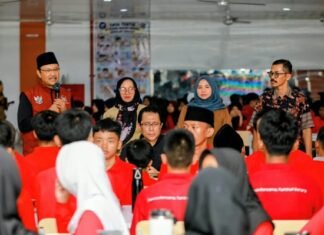 Mensos Ajak Ratusan Siswa Sekolah Rakyat Ikrar Anti-Perundungan