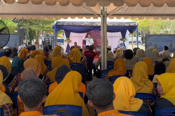 Haslindah Syaharuddin Ajak Semua Pihak Pastikan Anak Sidrap Siap Masuk SD
