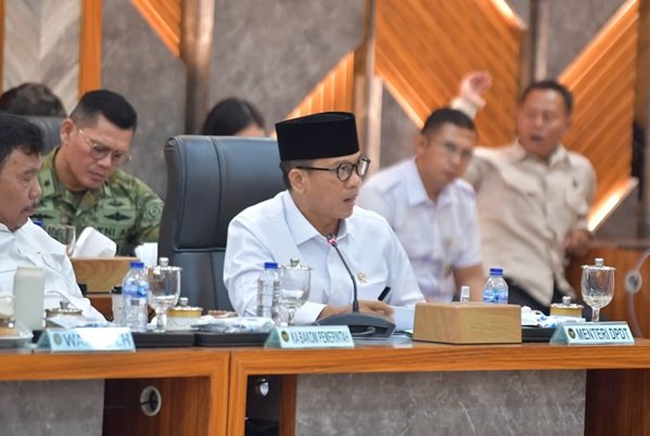 Karhutla hingga Sengketa Lahan, Mendes Yandri Dorong Solusi Terpadu