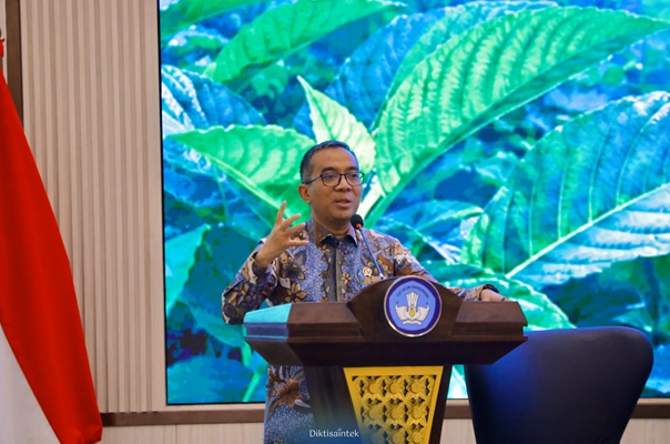 Mendiktisaintek Brian Yuliarto Dorong Hilirisasi Kratom, Riset, Industri, dan Regulasi Diminta Bergerak Seirama