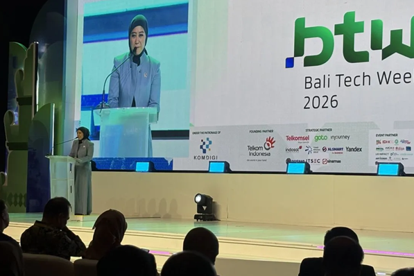 Meutya Hafid ndonesia Harus Berdaulat Menentukan Arah Pengembangan AI