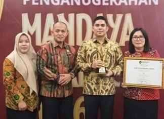 Plt. Bupati Bawa Rejang Lebong Raih Penghargaan Nasional Pengentasan Kemiskinan