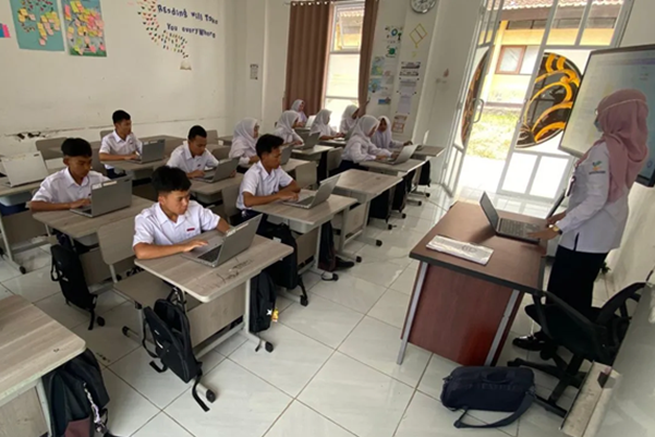 Sekolah Rakyat di Garut ajarkan siswa tentang teknologi digital