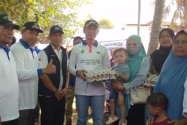 Selasa Menyapa di Soromandi, BAZNAS Bima Bantu Warga dan Anak-anak