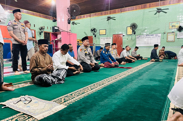 Subuh Keliling, Polresta Bengkulu Perkuat Kedekatan dengan Warga