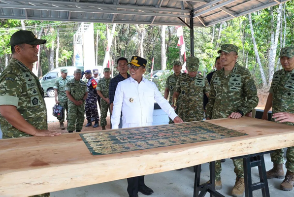 TNI bangun jalan 18 kilometer di Pandeglang untuk dongkrak ekonomi