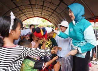 TP-PKK Babel Salurkan 70 Paket Bantuan, Dampingi Warga Korban Kebakaran