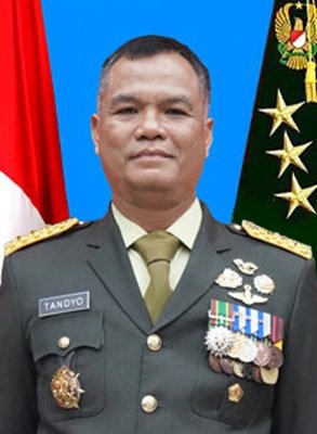 Tandyo Budi Revita