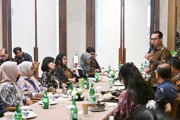 Wamenkomdigi Dorong KYA, Perusahaan Diminta Waspadai Risiko Agen AI